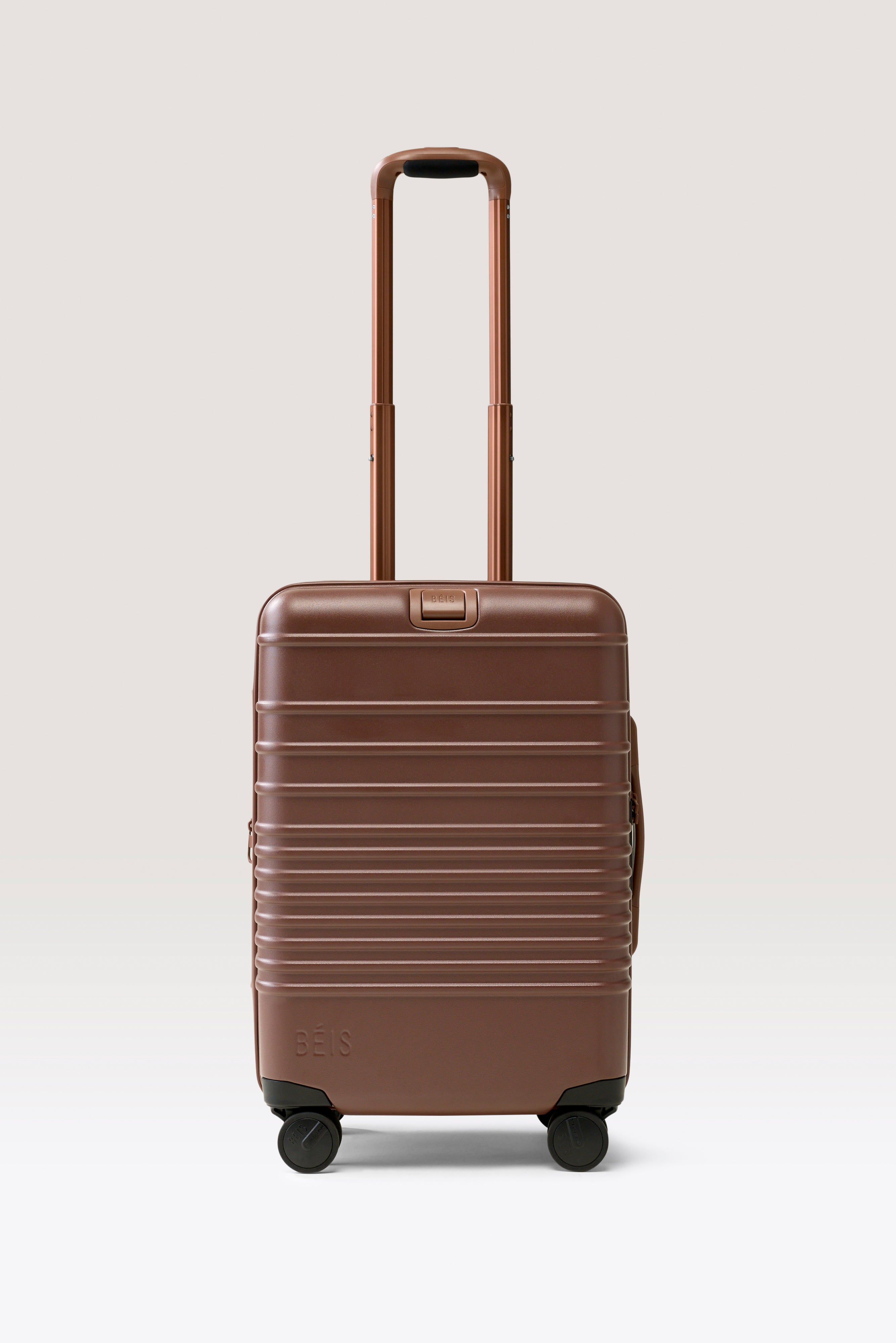 BEIS180804-TheCarryOnRoller-Maple-Product_0207_d6adce9f-6a51-47c9-bded-746159d5c7c6